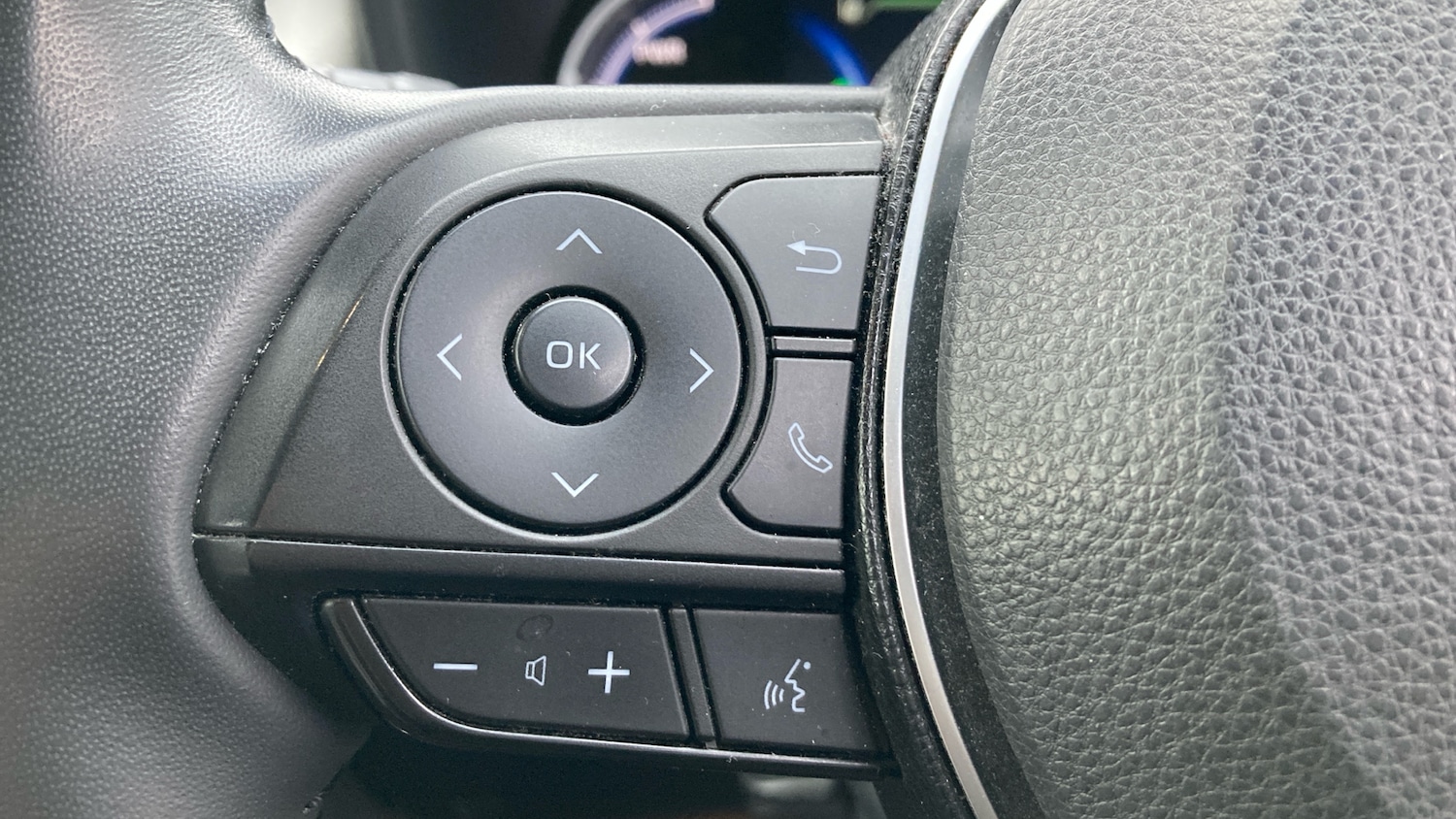 Used Toyota RAV4 2022 for sale - 77197927: Photo 38