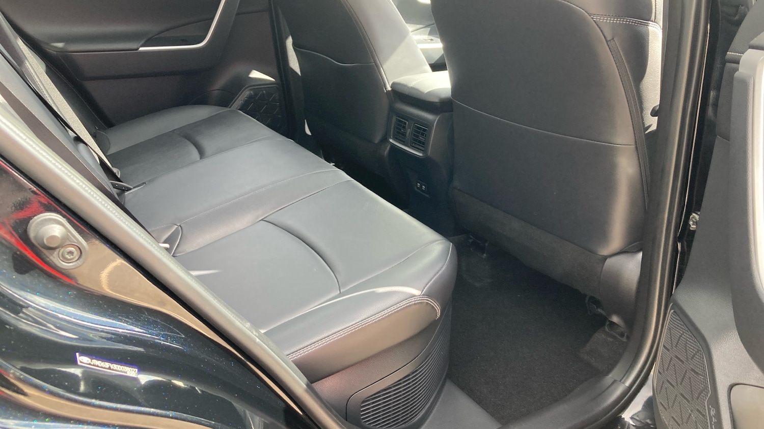 Used Toyota RAV4 2021 for sale - 76464340: Photo 12