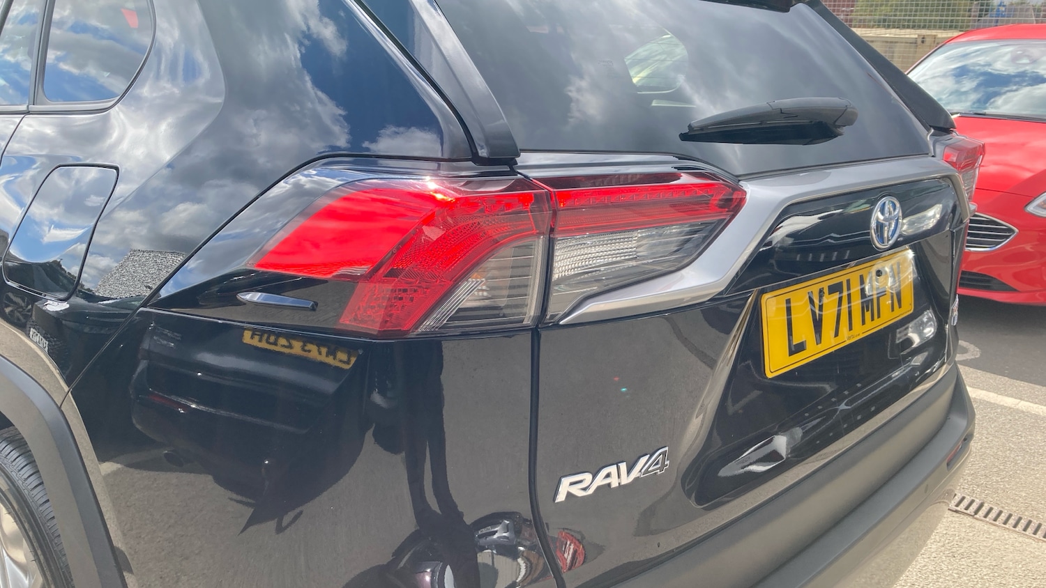 Used Toyota RAV4 2021 for sale - 76464340: Photo 23