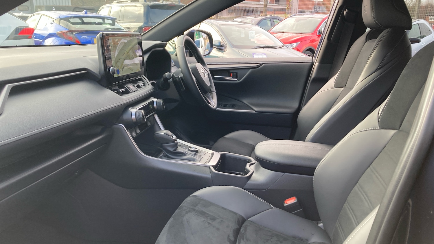 Used Toyota RAV4 2025 for sale - 77228123: Photo 10