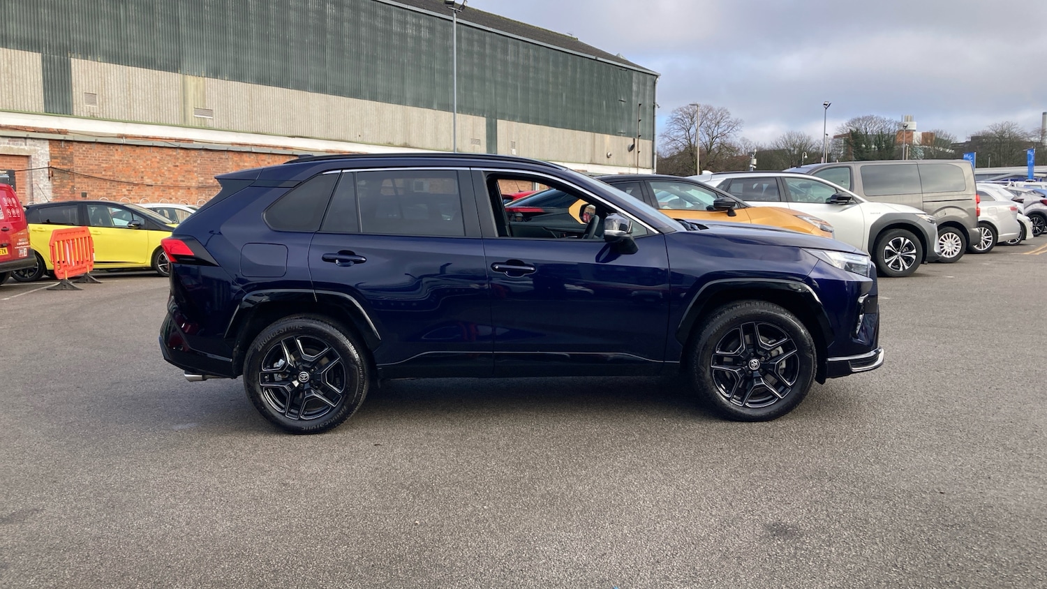 Used Toyota RAV4 2025 for sale - 77228123: Photo 16