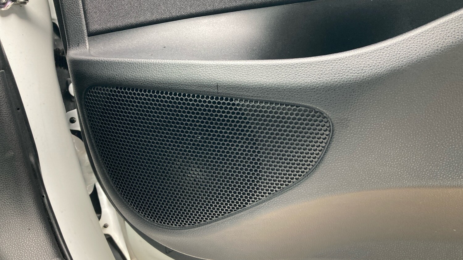 Used Toyota Yaris 2023 for sale - 77930524: Photo 31