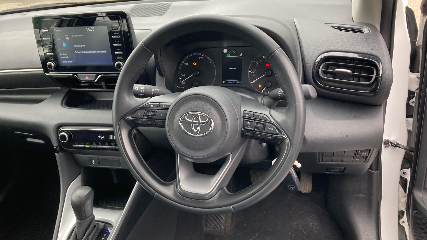 Used Toyota Yaris 2023 for sale - 77930524: Photo 6