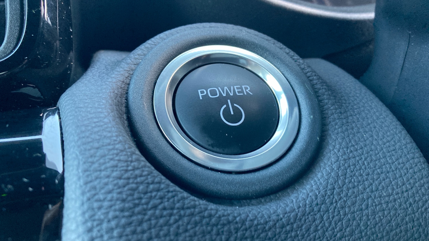 Used Toyota Yaris Cross 2025 for sale - 77062060: Photo 37