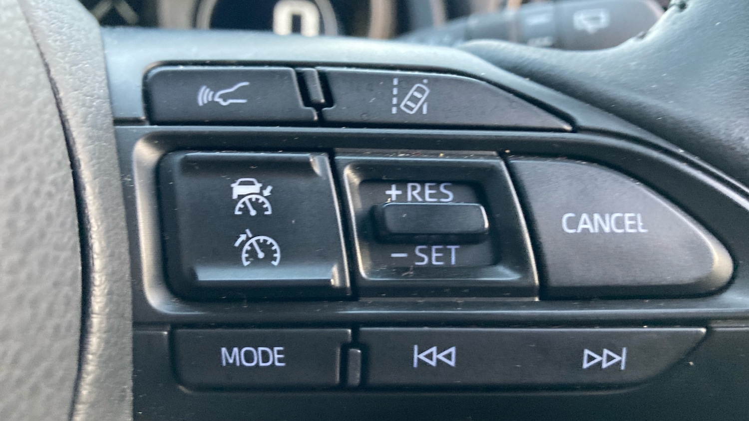 Used Toyota Yaris 2022 for sale - 77228092: Photo 37