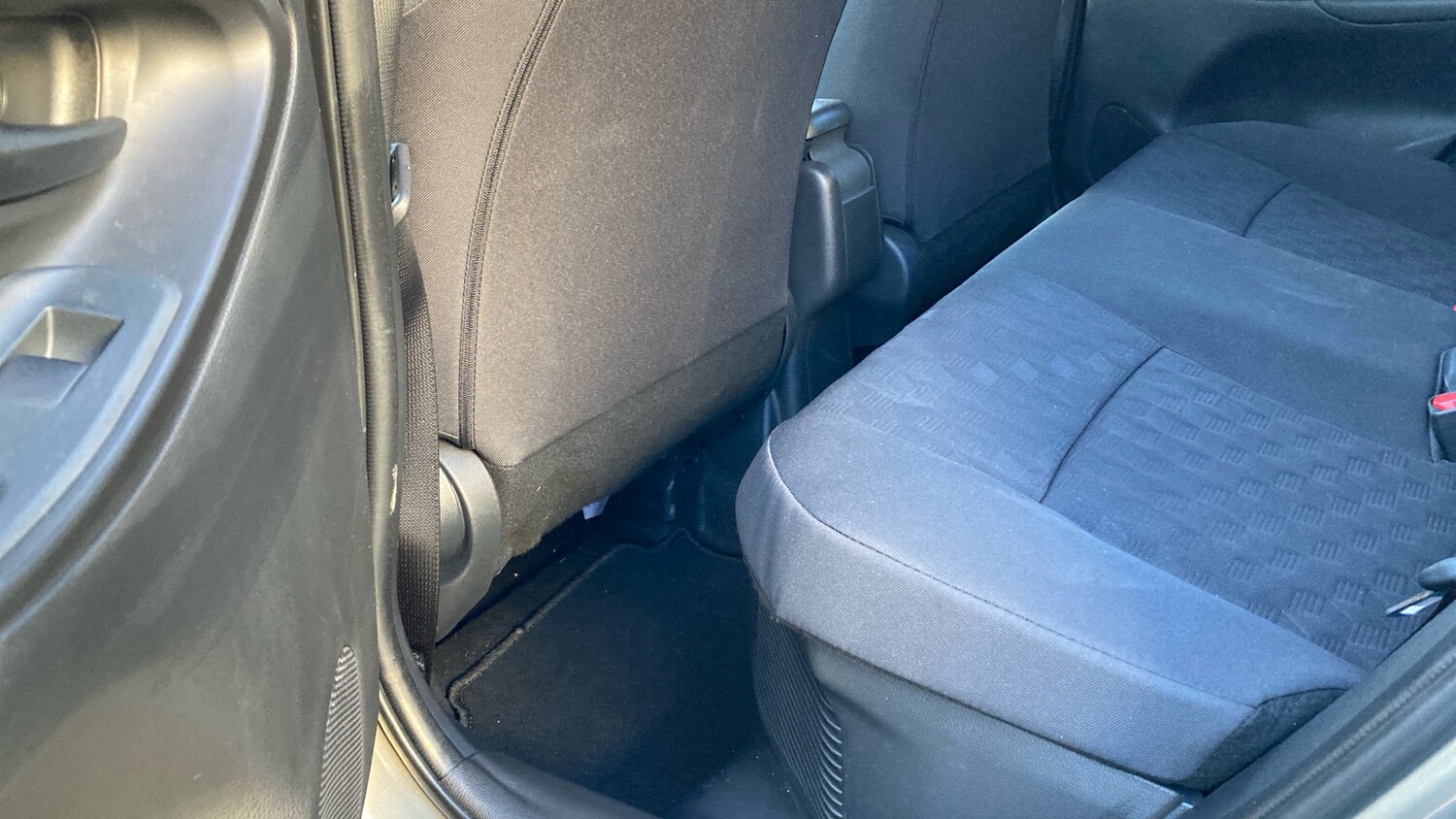 Used Toyota Yaris 2024 for sale - 77968510: Photo 13