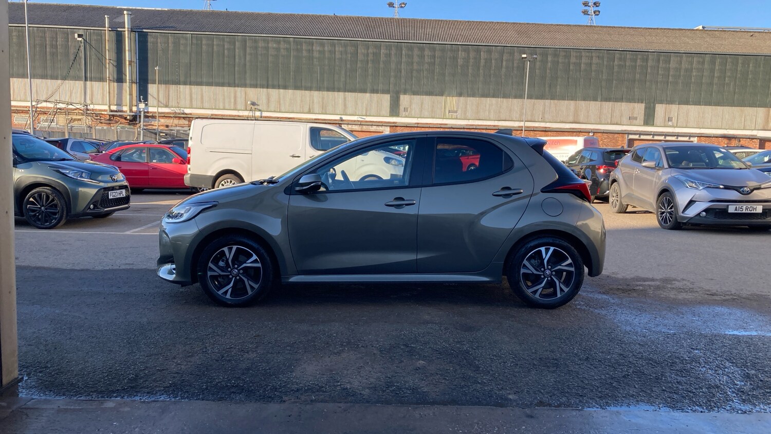 Used Toyota Yaris 2024 for sale - 77968510: Photo 17