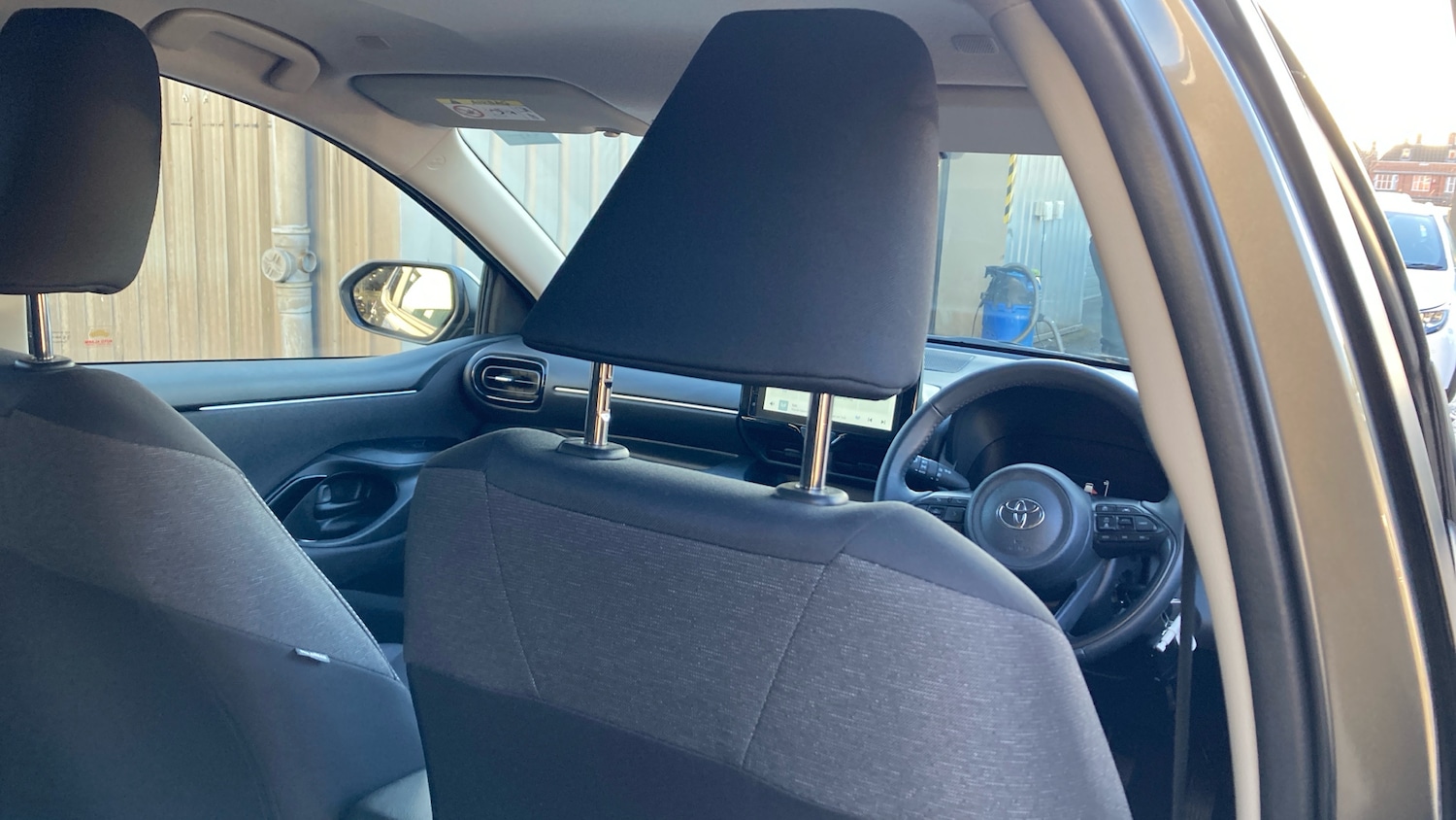 Used Toyota Yaris 2024 for sale - 77968510: Photo 20