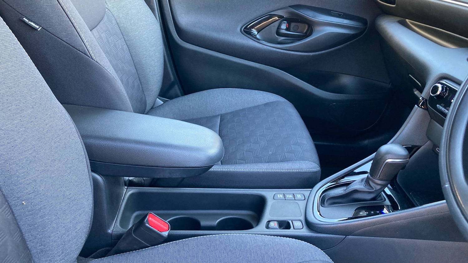 Used Toyota Yaris 2024 for sale - 77968510: Photo 34