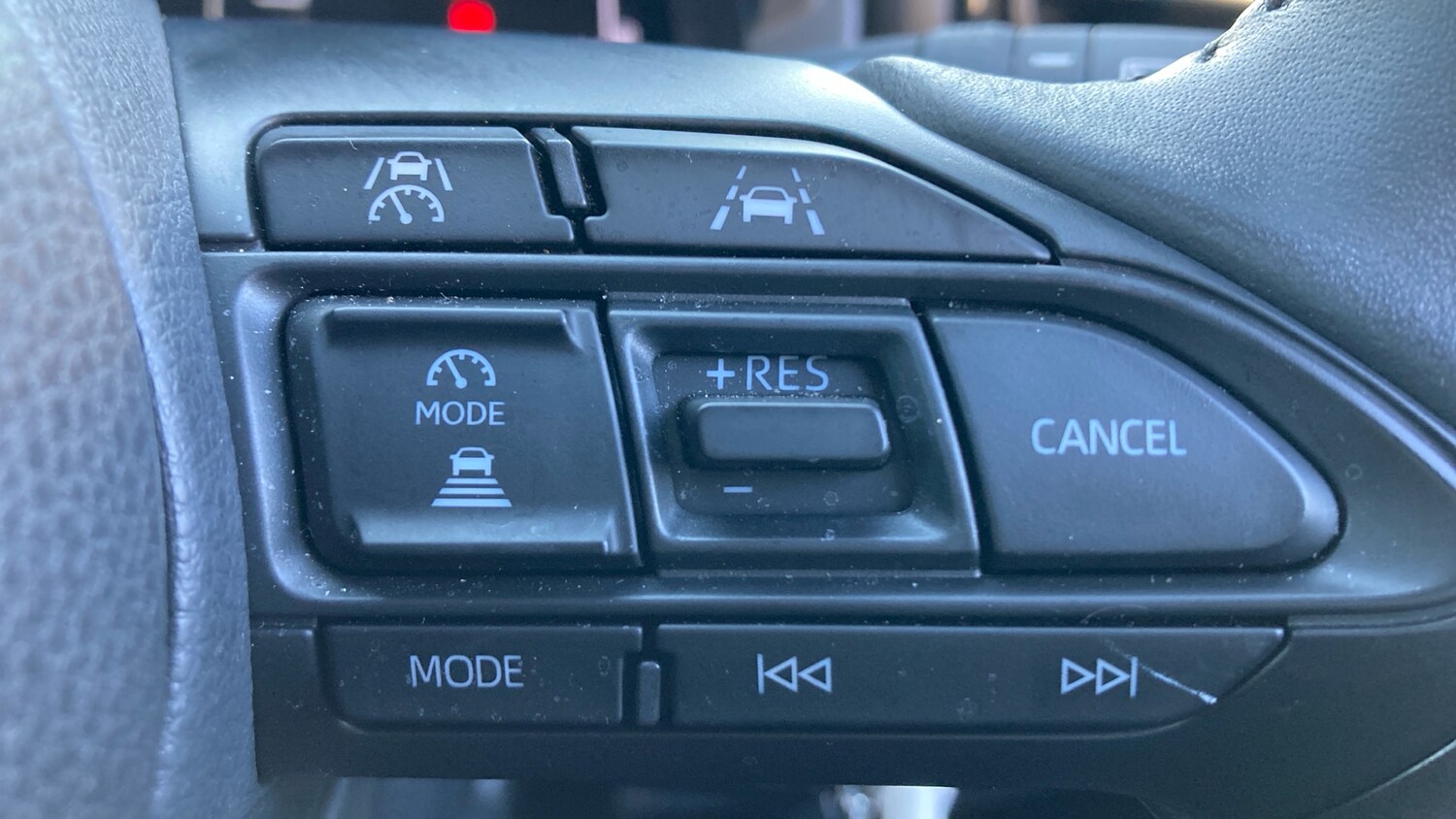 Used Toyota Yaris 2024 for sale - 77968510: Photo 38