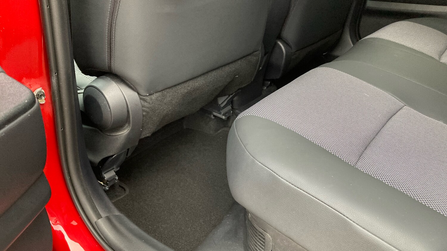 Used Toyota C-HR 2024 for sale - 77883814: Photo 13