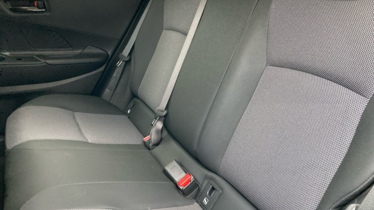 Used Toyota C-HR 2024 for sale - 77883814: Photo 21