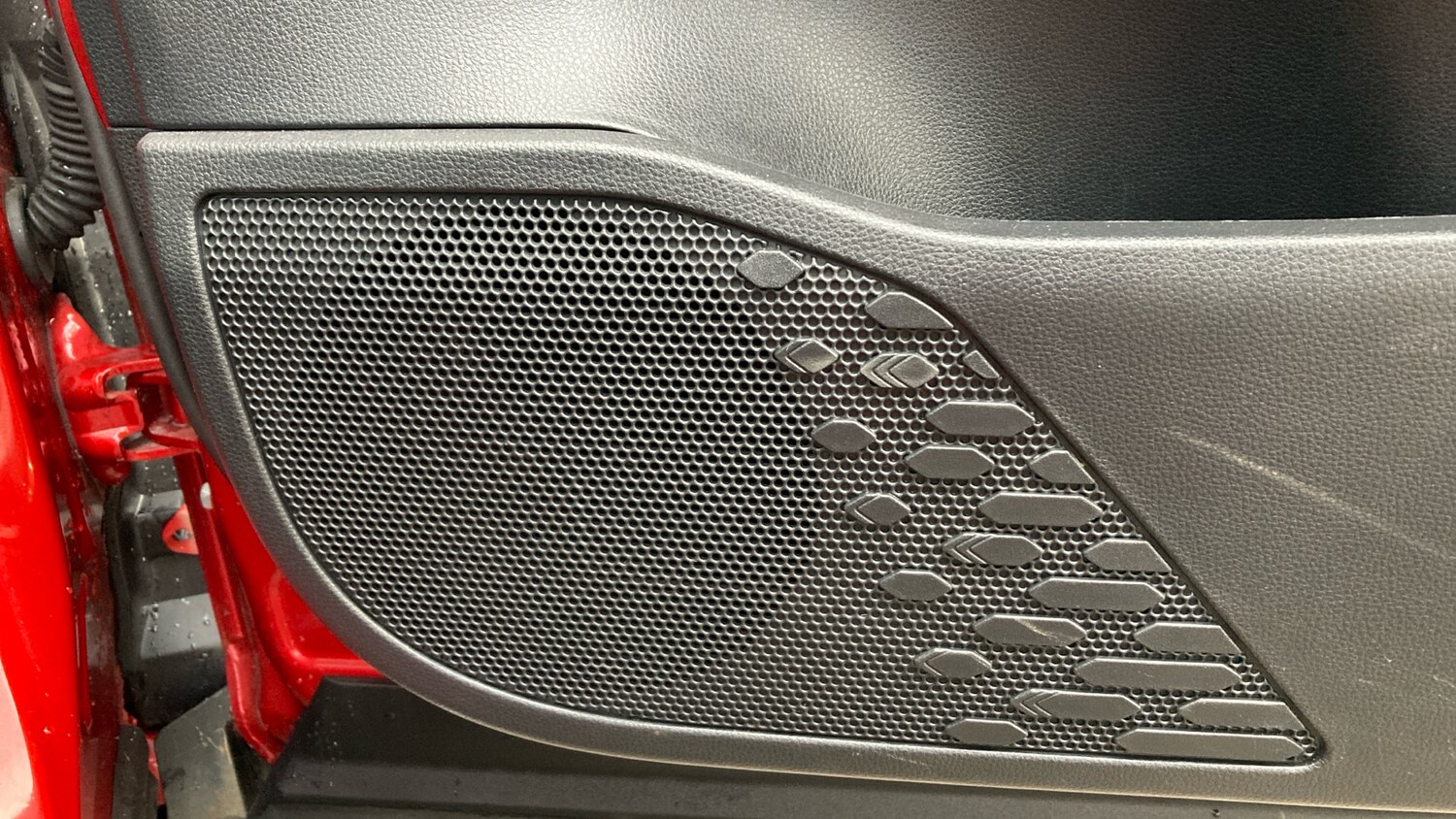 Used Toyota C-HR 2024 for sale - 77883814: Photo 29