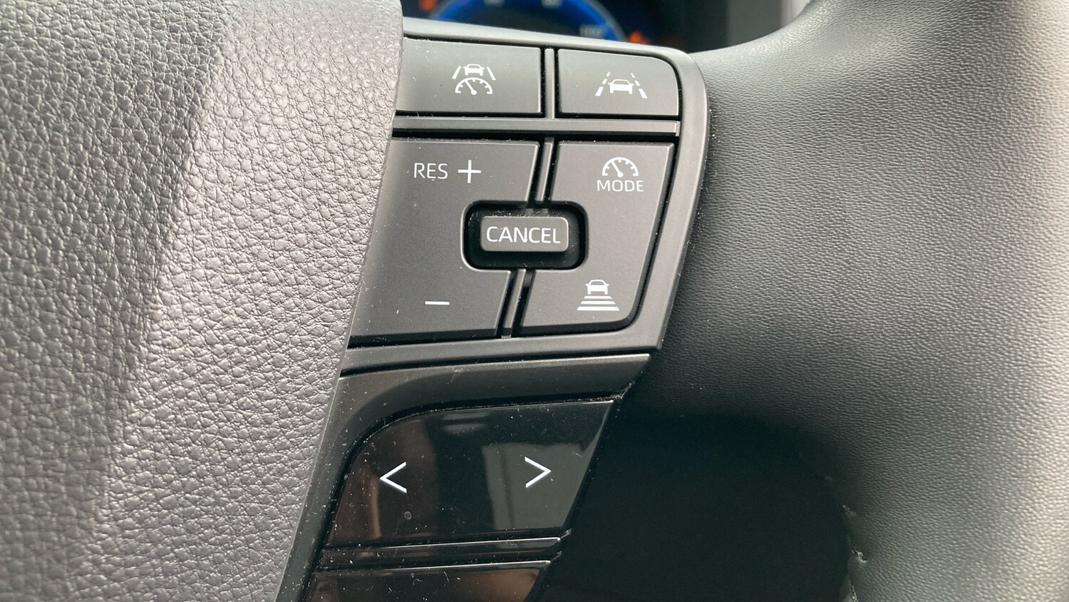 Used Toyota C-HR 2024 for sale - 77883814: Photo 35