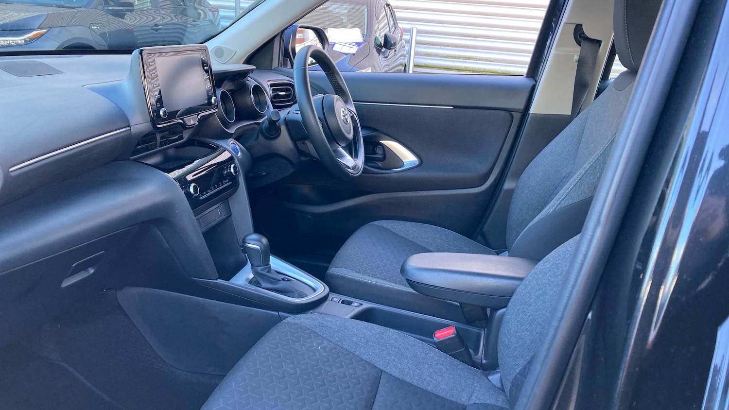 Used Toyota Yaris Cross 2024 for sale - 77679344: Photo 10