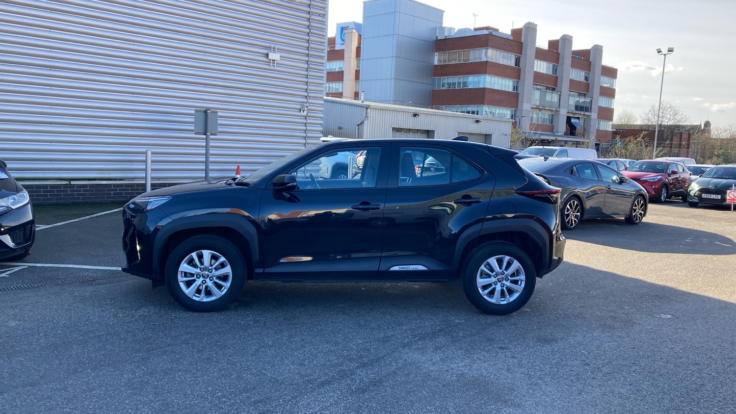 Used Toyota Yaris Cross 2024 for sale - 77679344: Photo 17