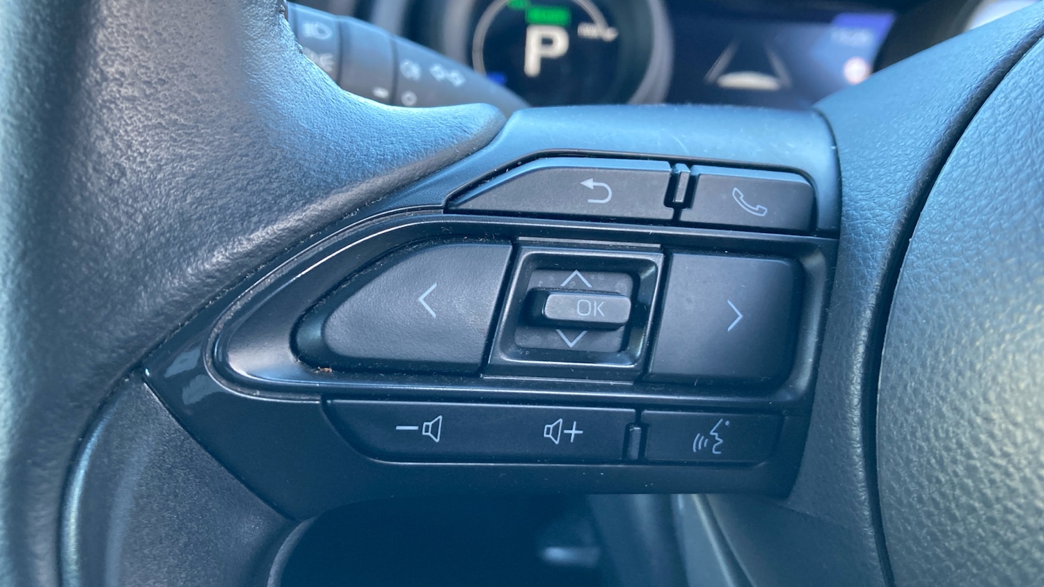 Used Toyota Yaris Cross 2024 for sale - 77679344: Photo 36