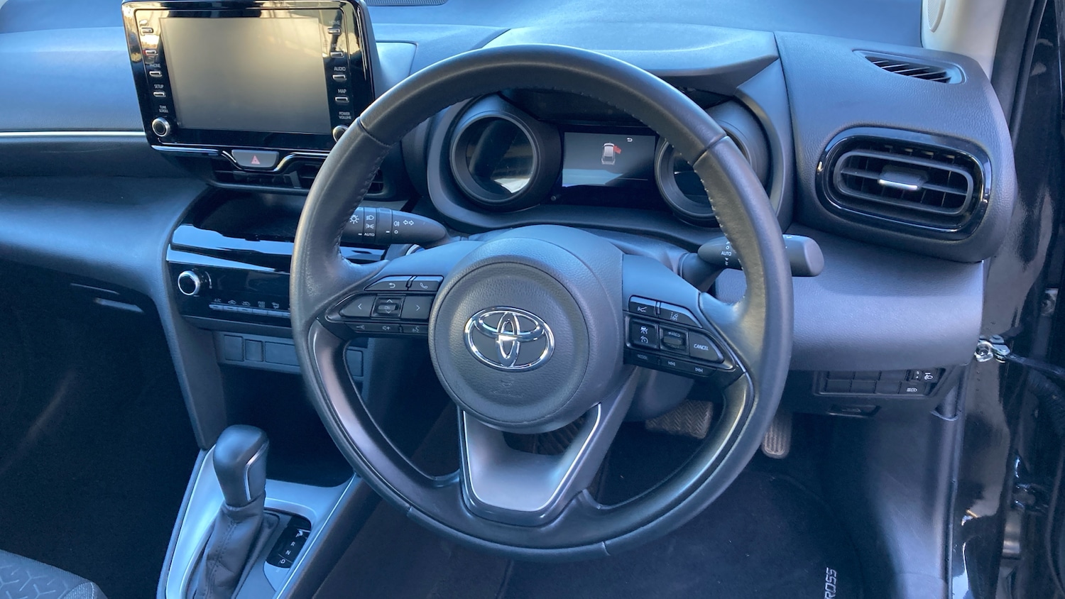 Used Toyota Yaris Cross 2024 for sale - 77679344: Photo 6