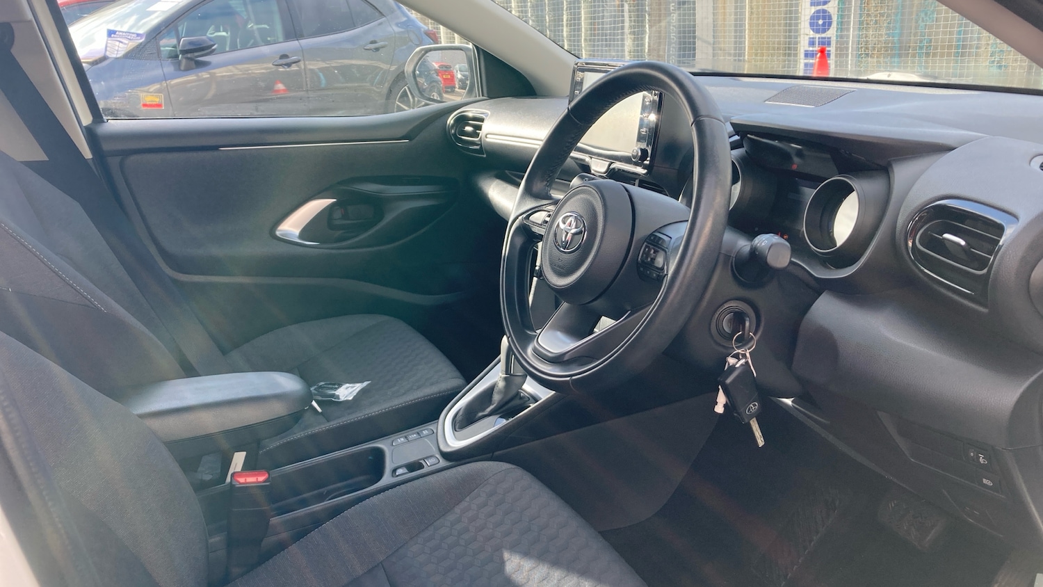 Used Toyota Yaris 2021 for sale - 76415697: Photo 11