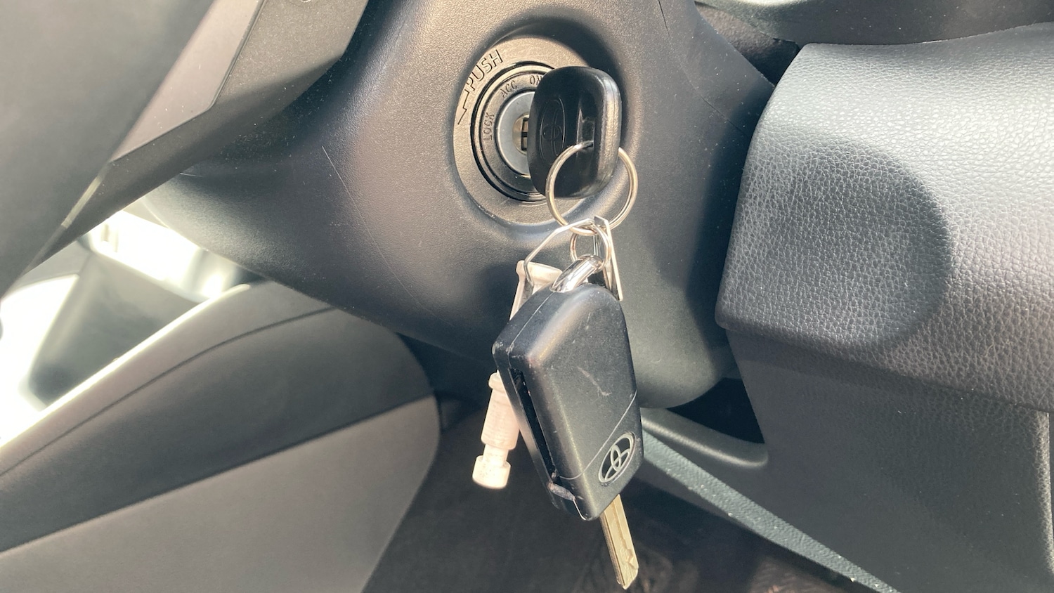 Used Toyota Yaris 2021 for sale - 76415697: Photo 35