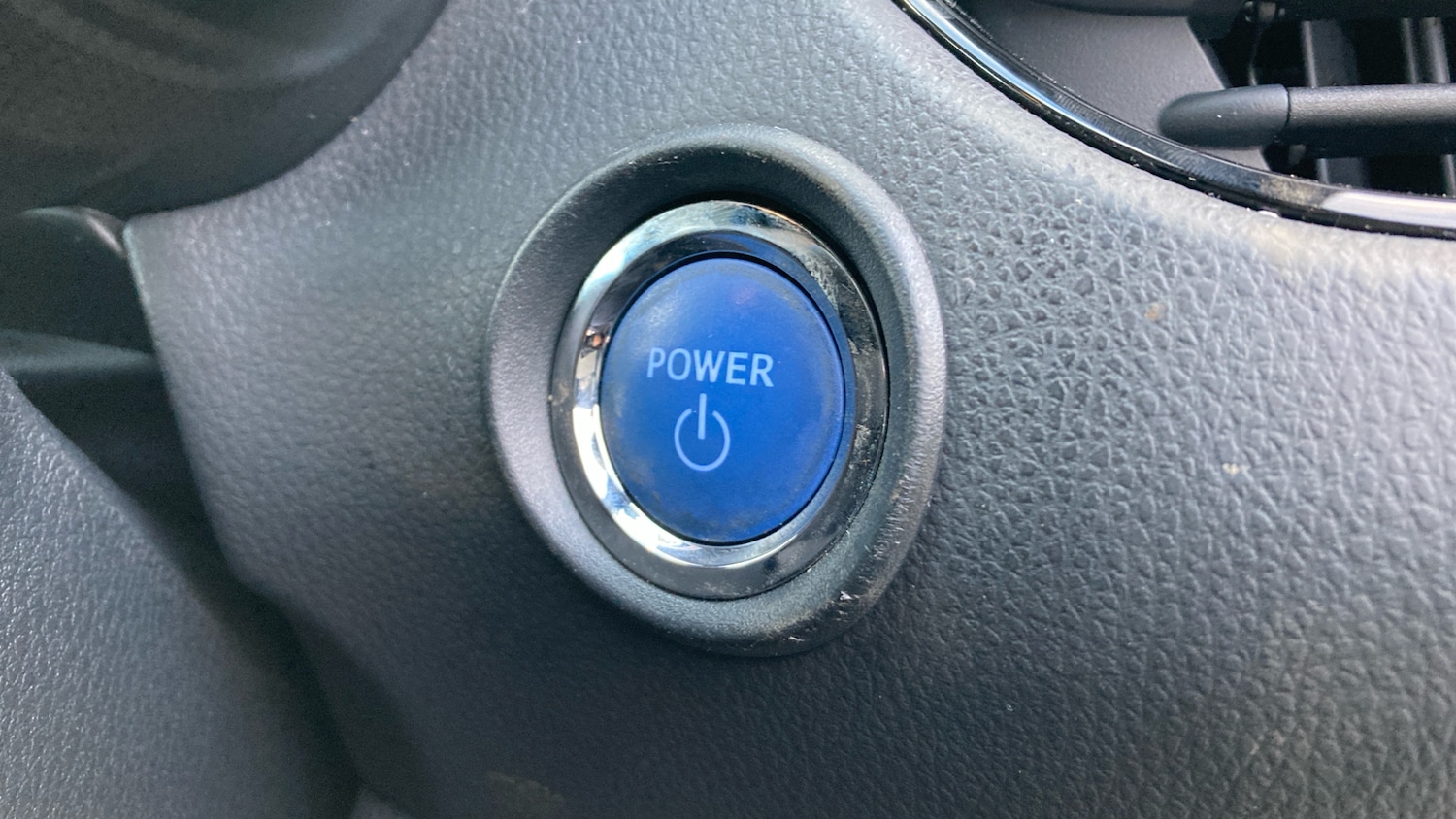 Used Toyota C-HR 2023 for sale - 77062061: Photo 35