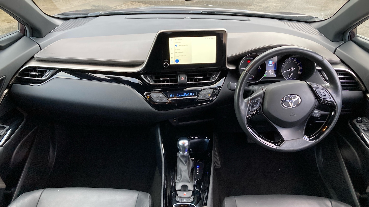 Used Toyota C-HR 2023 for sale - 77062061: Photo 5