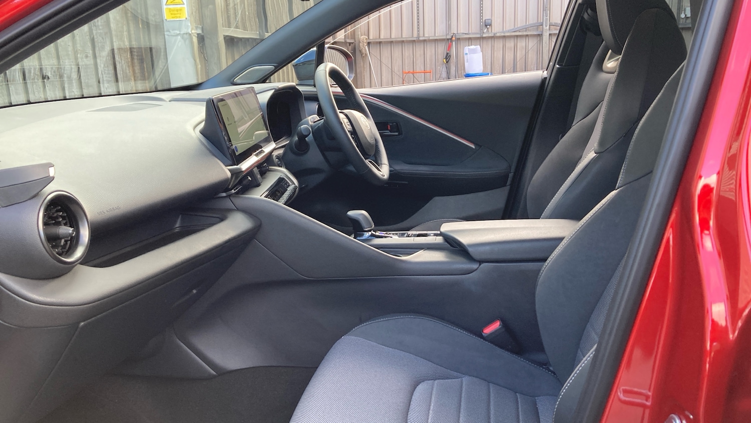 Used Toyota C-HR 2025 for sale - 77247790: Photo 10