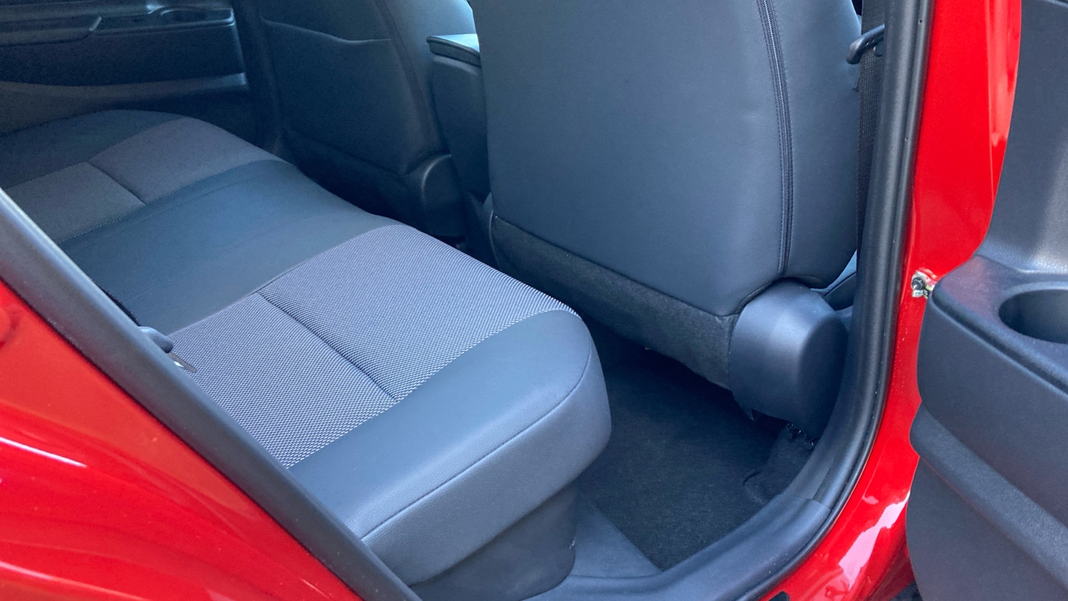 Used Toyota C-HR 2025 for sale - 77247790: Photo 12