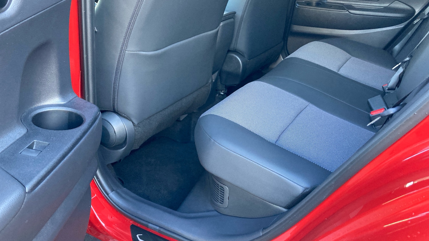 Used Toyota C-HR 2025 for sale - 77247790: Photo 13