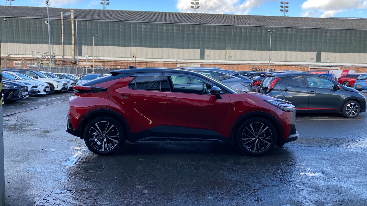 Used Toyota C-HR 2025 for sale - 77247790: Photo 16