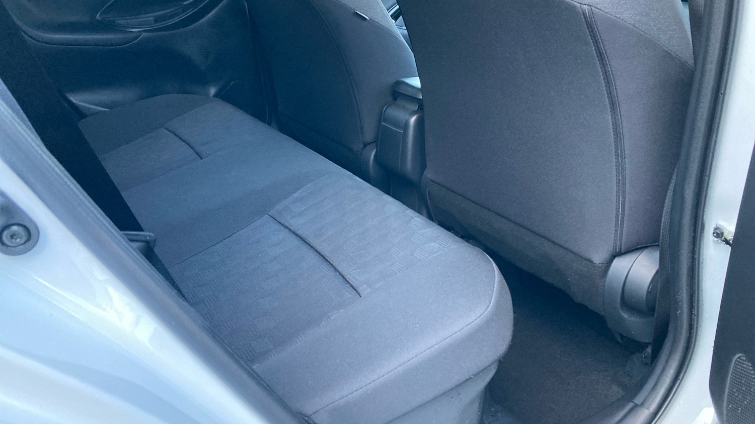 Used Toyota Yaris 2024 for sale - 76649537: Photo 12