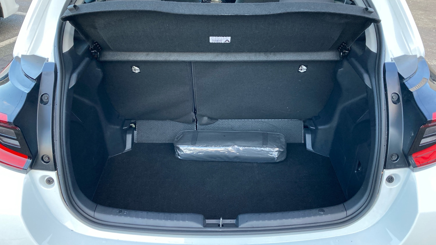 Used Toyota Yaris 2024 for sale - 76649537: Photo 14