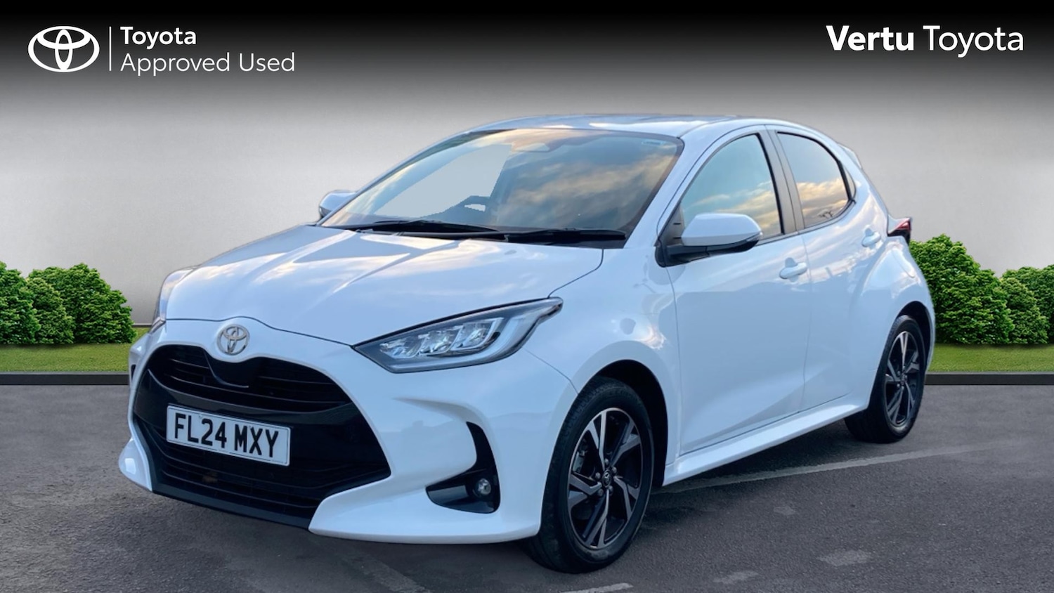 Used Toyota Yaris 2024 for sale - 76649537: Photo 3