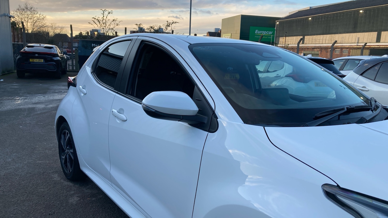 Used Toyota Yaris 2024 for sale - 76649537: Photo 30