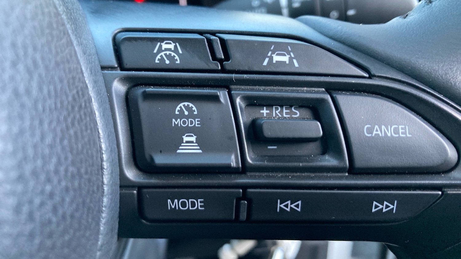 Used Toyota Yaris 2024 for sale - 76649537: Photo 35