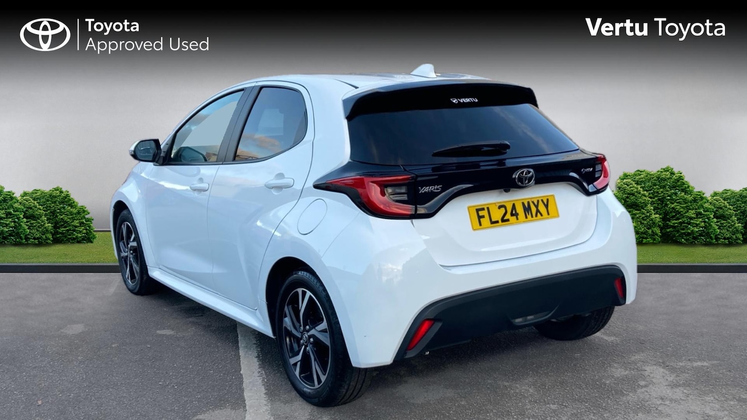 Used Toyota Yaris 2024 for sale - 76649537: Photo 4