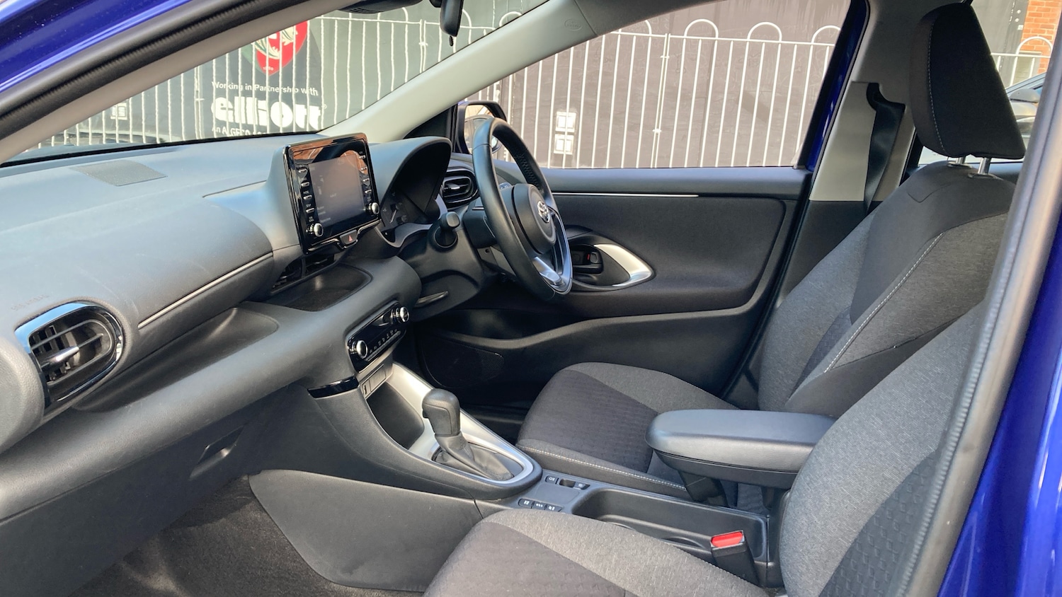 Used Toyota Yaris 2023 for sale - 77159097: Photo 10