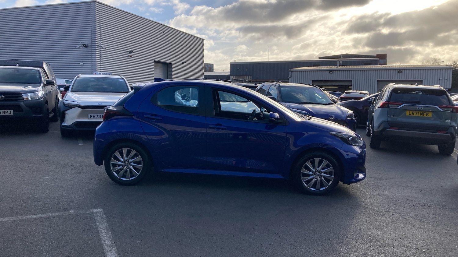 Used Toyota Yaris 2023 for sale - 77159097: Photo 16