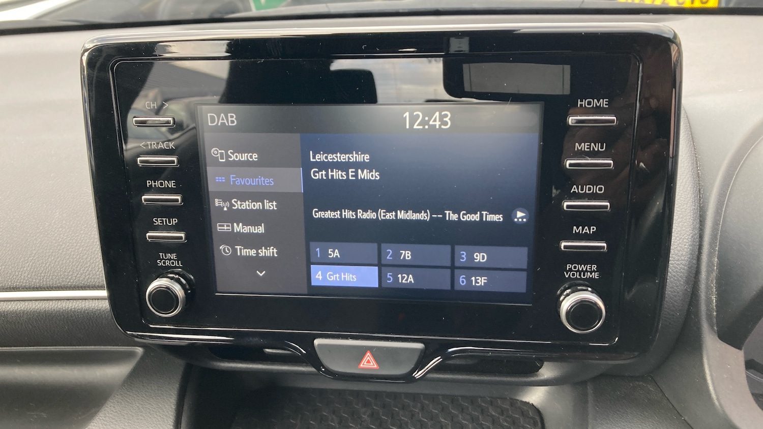 Used Toyota Yaris 2023 for sale - 77159097: Photo 29