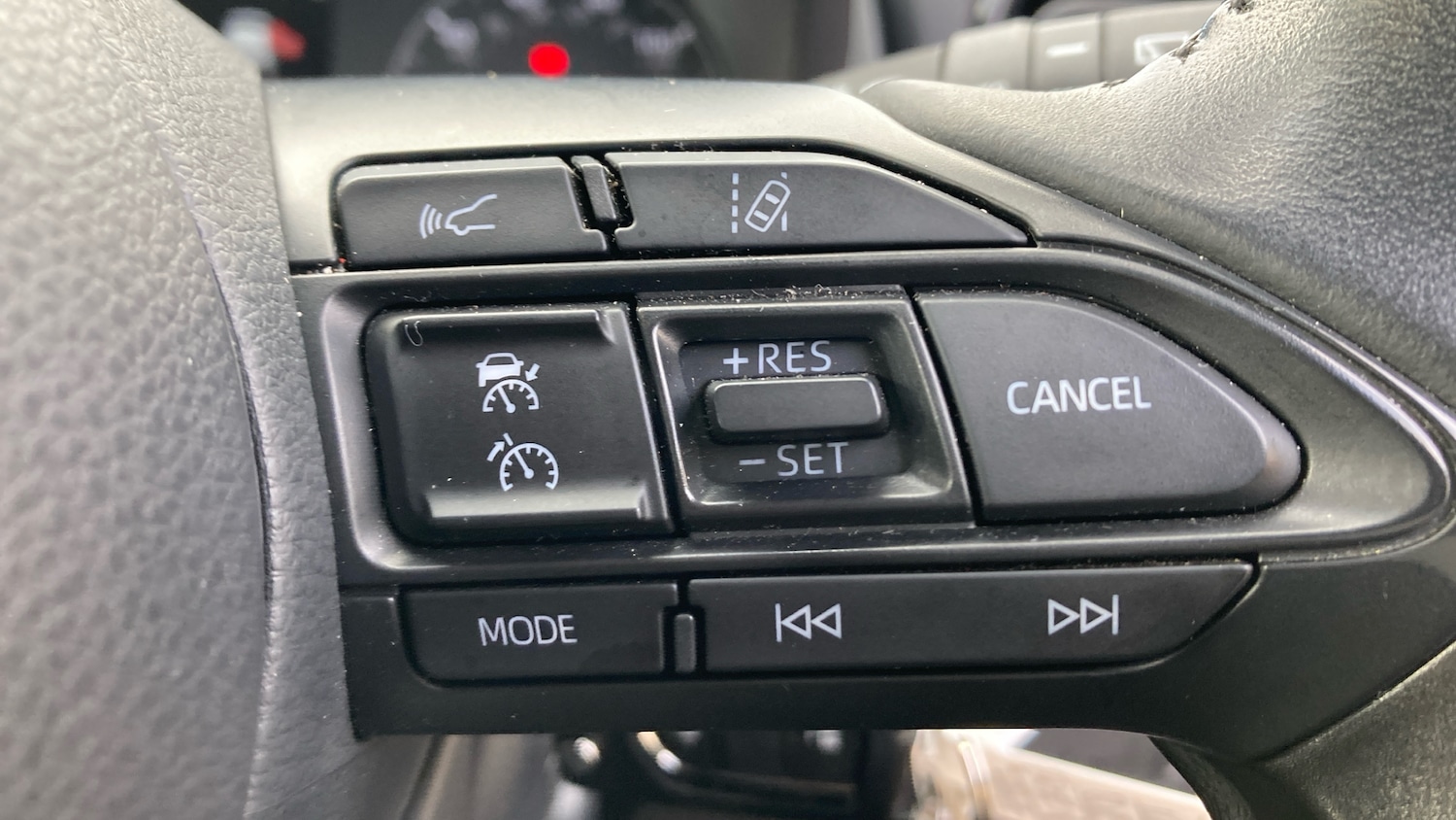 Used Toyota Yaris 2023 for sale - 77159097: Photo 36