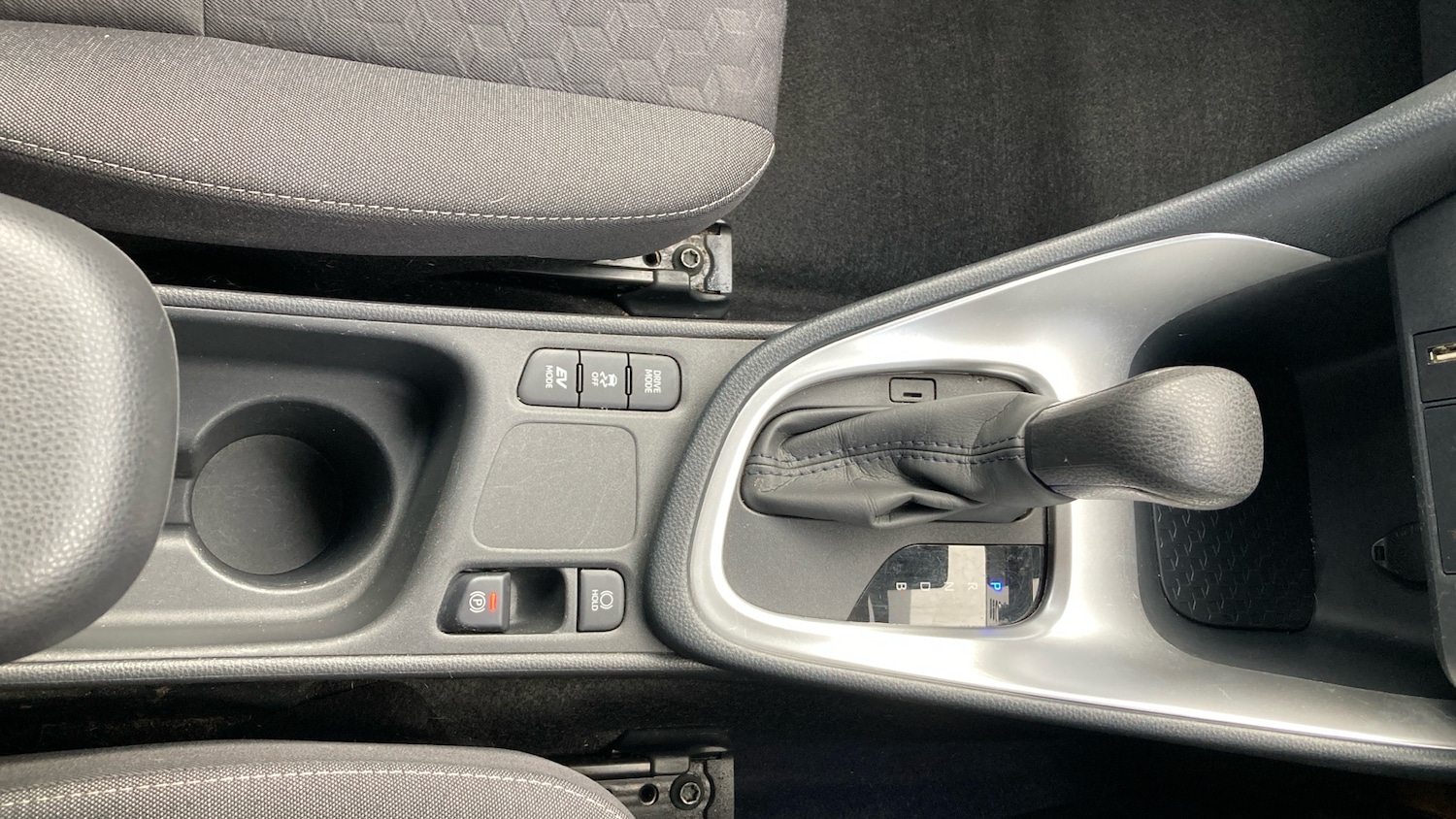 Used Toyota Yaris 2023 for sale - 77159097: Photo 39