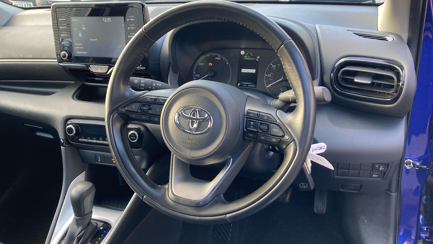 Used Toyota Yaris 2023 for sale - 77159097: Photo 8