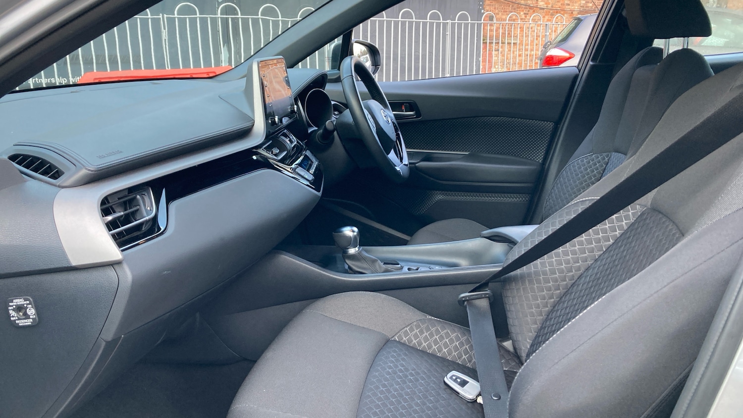 Used Toyota C-HR 2023 for sale - 77418213: Photo 10