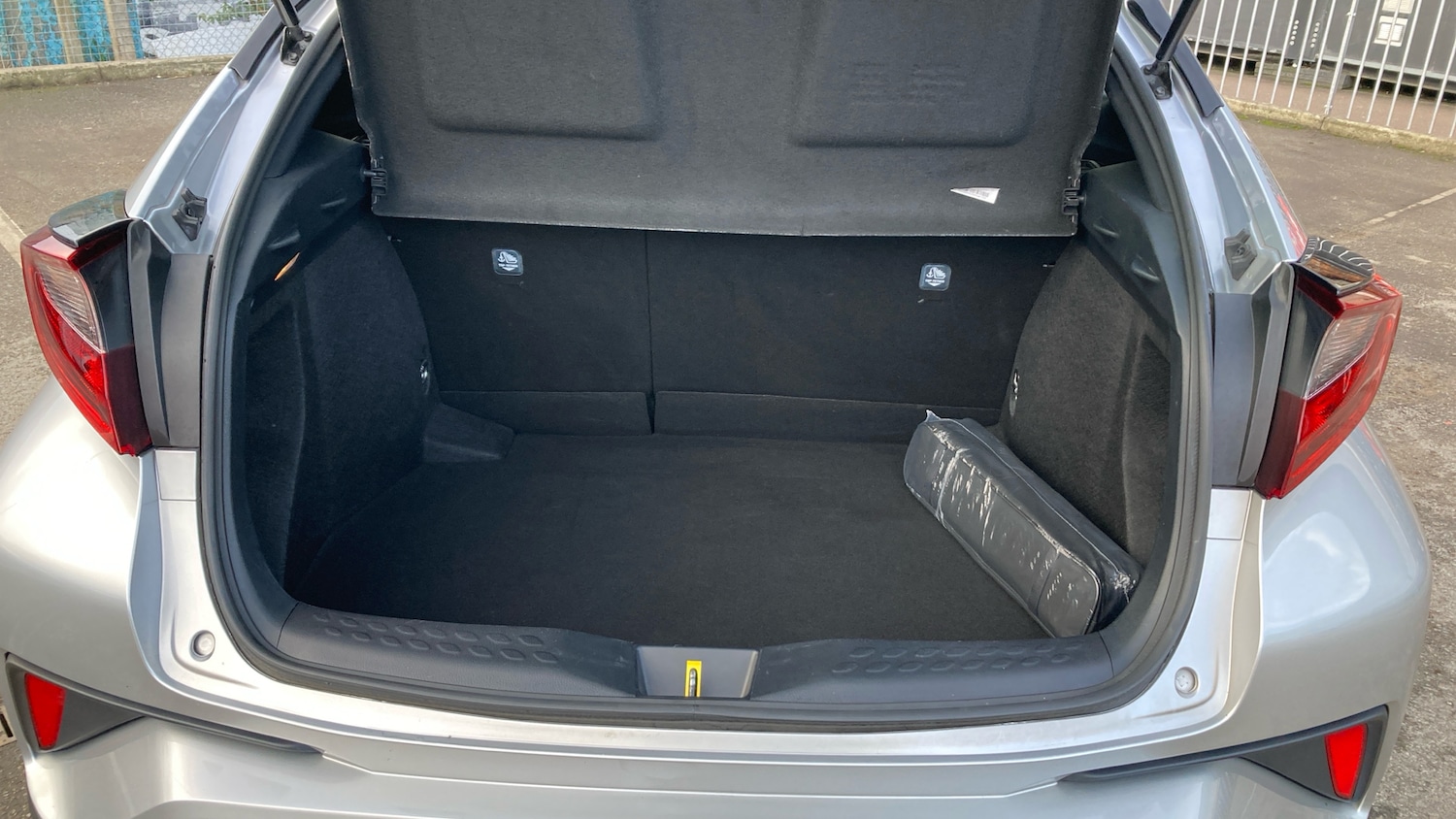 Used Toyota C-HR 2023 for sale - 77418213: Photo 14