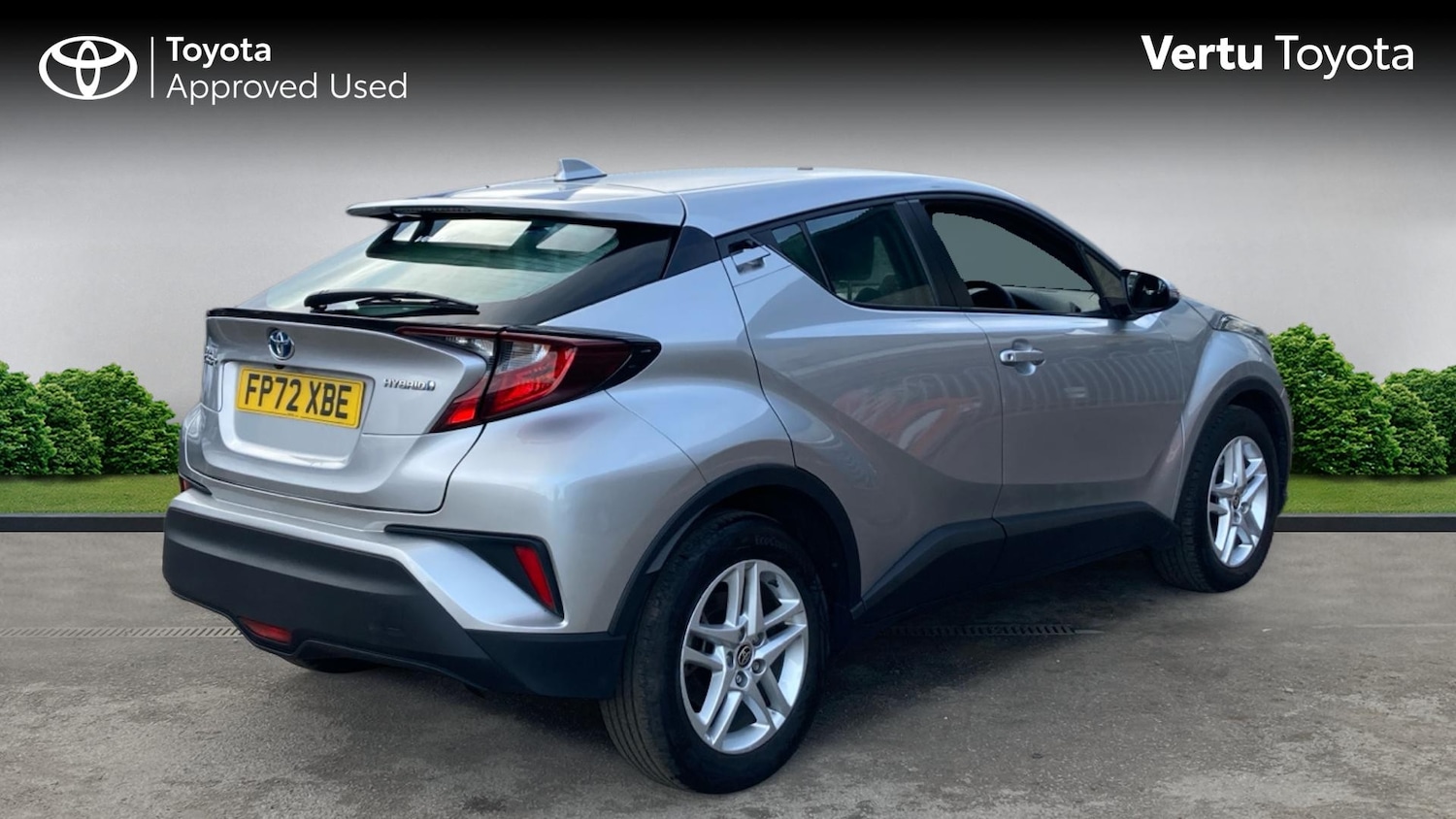 Used Toyota C-HR 2023 for sale - 77418213: Photo 2