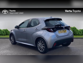 Used Toyota Yaris 2023 for sale - 78329341: Photo