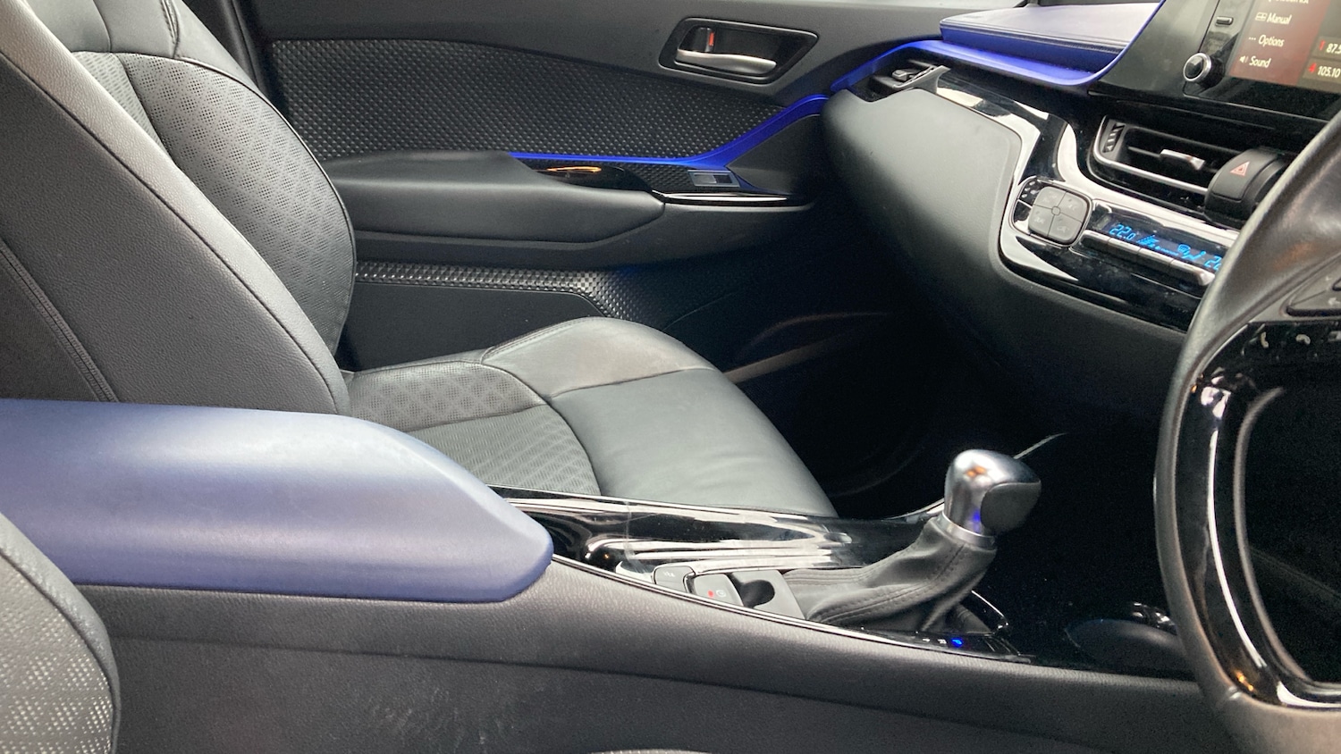 Used Toyota C-HR 2020 for sale - 77005852: Photo 37