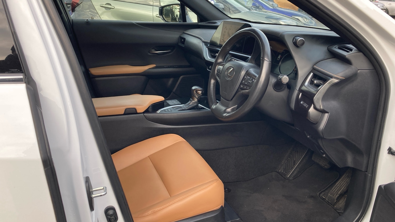 Used Lexus UX 2023 for sale - 76986705: Photo 11