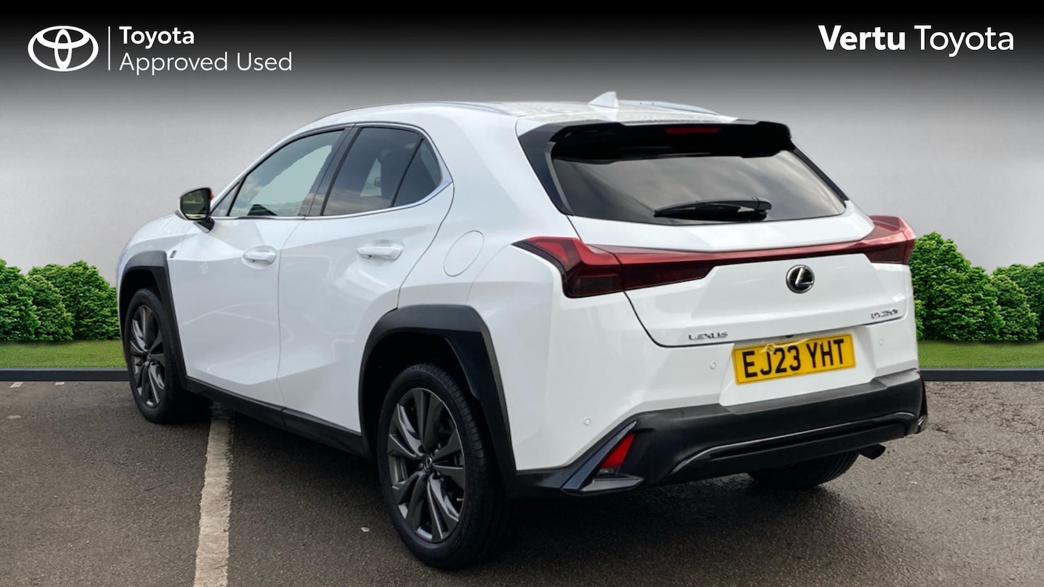 Used Lexus UX 2023 for sale - 76986705: Photo 4