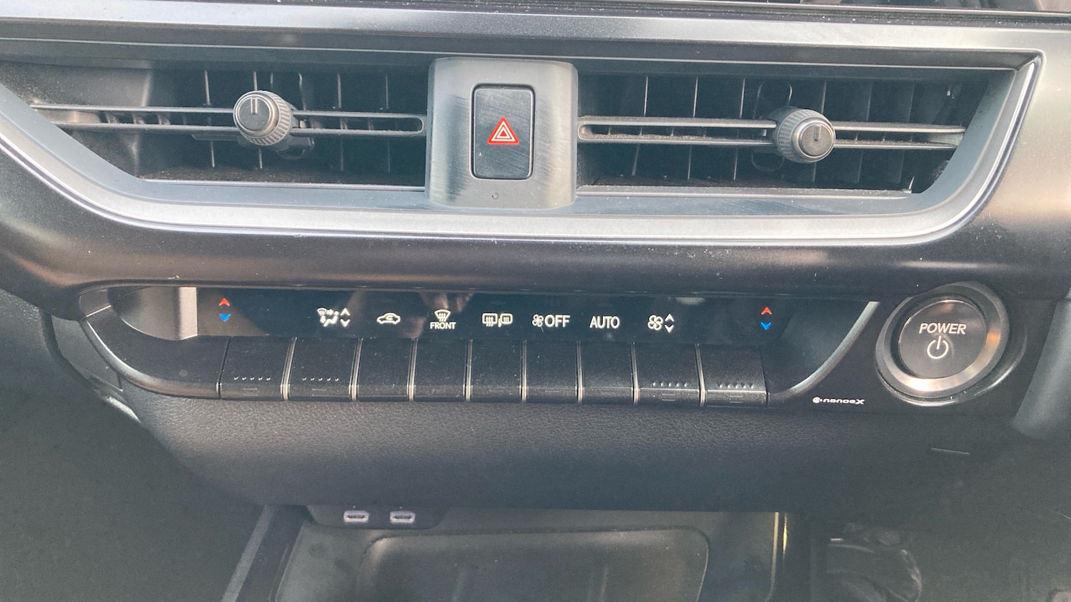 Used Lexus UX 2023 for sale - 76986705: Photo 40